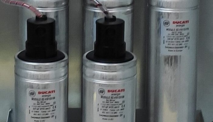 capacitors cosf correction