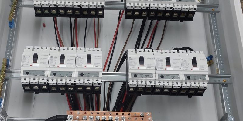 distribution panel απλό